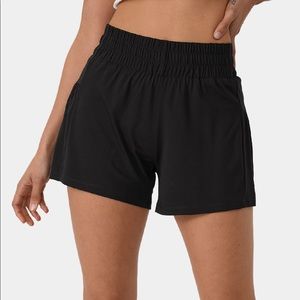 ✨NWT✨ HALARA SHORTS